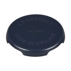 Le Creuset Enameled Cast Iron Signature Trivet 18 Le Creuset Enameled Cast Iron Signature Trivet -High End Kitchen 10116022521001