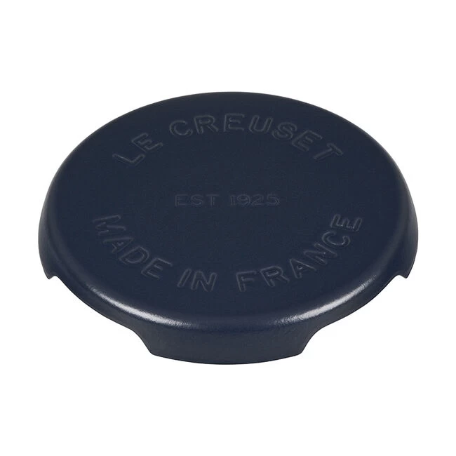Le Creuset Enameled Cast Iron Signature Trivet 4 Le Creuset Enameled Cast Iron Signature Trivet - Image 4