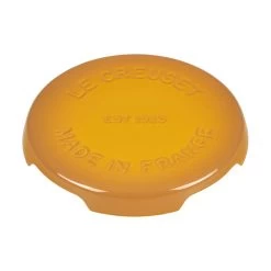 Le Creuset Enameled Cast Iron Signature Trivet 25 Le Creuset Enameled Cast Iron Signature Trivet -High End Kitchen 10116022672001