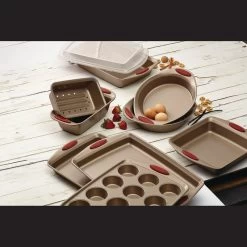 Cucina Nonstick Bakeware 10-Piece Set, Latte Brown, Cranberry Red Handle Grips -High End Kitchen 20315e5306c34ecd 8211 w800 h800 b0 p0