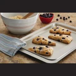 Anolon Nonstick Bakeware 5-Piece Bakeware Set, Pewter And Onyx -High End Kitchen 28c16ab206c354fd 9881 w800 h800 b0 p0