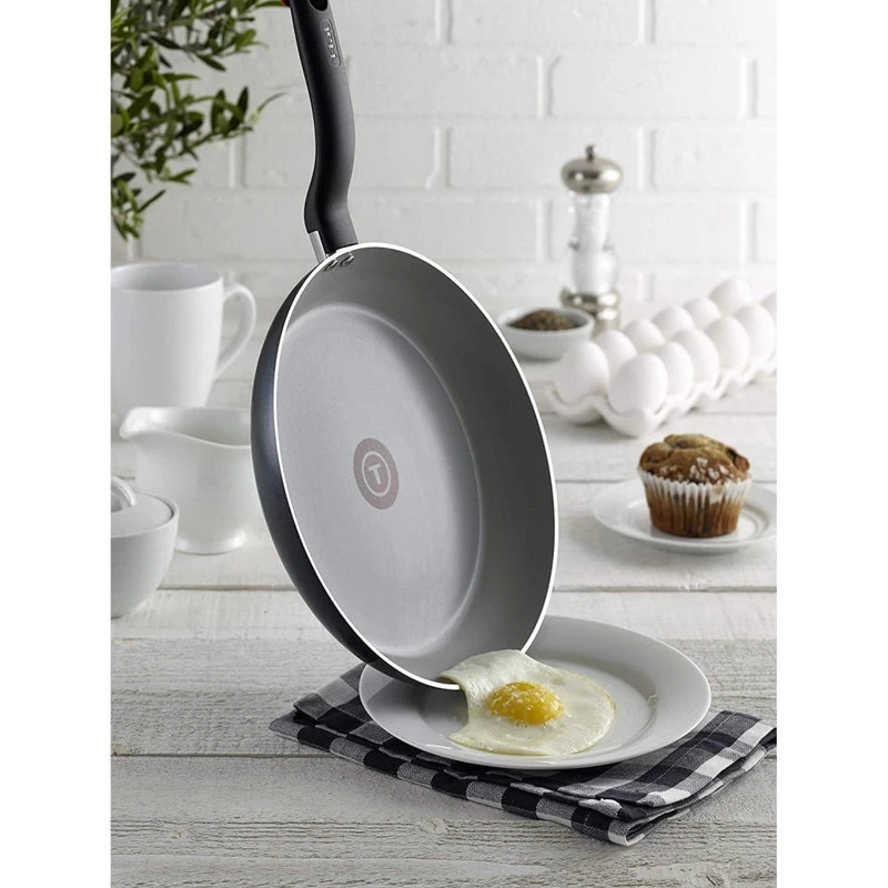Initiatives Ceramic Black 8.5" And 10.5" Fry Pan Set 3 Initiatives Ceramic Black 8.5" And 10.5" Fry Pan Set - Image 3