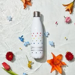 Le Creuset L'OVEn Collection Hydration Bottle 9 Le Creuset L'OVEn Collection Hydration Bottle -High End Kitchen LOVEnBottle3 RET lpr