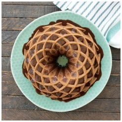 Nordic Ware Gold Aluminum 10 Cup Jubilee Bundt Pan -High End Kitchen c091d23409370195 1245 w800 h800 b0 p0