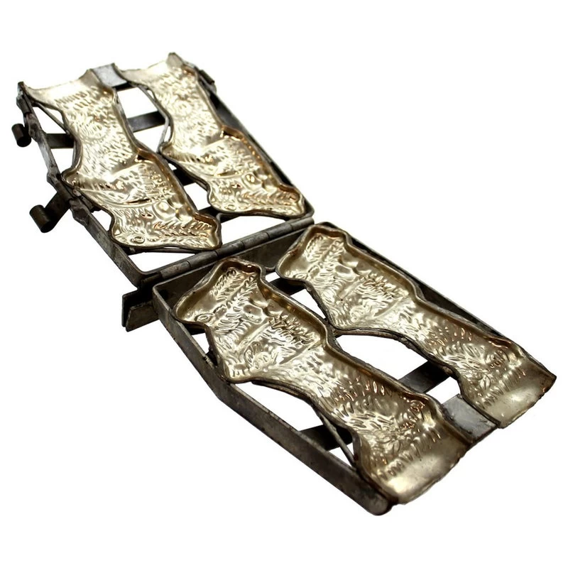 Easter RABBIT CANDY MOLD Metal Double Frame Clips Spring 21917 2 Easter RABBIT CANDY MOLD Metal Double Frame Clips Spring 21917 - Image 2