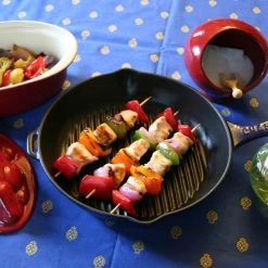 Chasseur 10" Round French Enameled Cast Iron Grill Pan, Red -High End Kitchen f39185d70ba4fa6e 8676 w800 h800 b0 p0