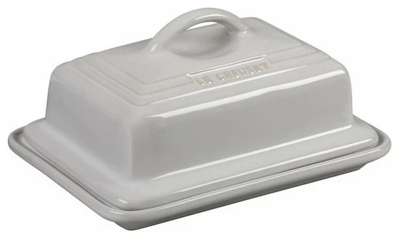 Le Creuset 6 3/4"x5" Heritage Butter Dish, White 1 Le Creuset 6 3/4"x5" Heritage Butter Dish, White