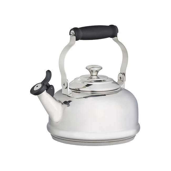 Le Creuset Stainless Steel Classic Whistling Kettle 1 Le Creuset Stainless Steel Classic Whistling Kettle